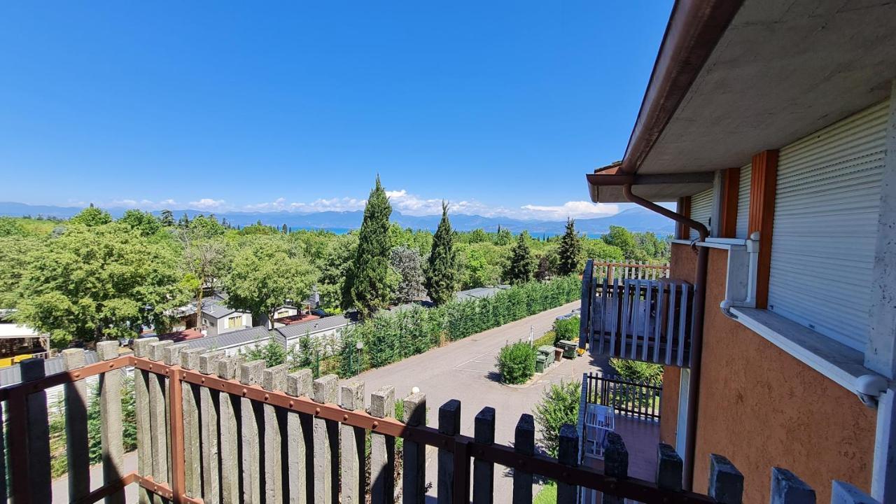 Easy Apartments Peschiera Peschiera del Garda Exterior photo