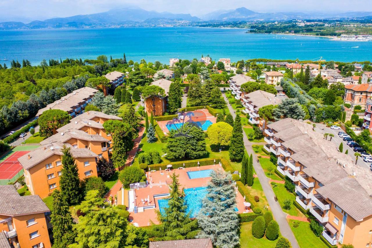 Easy Apartments Peschiera Peschiera del Garda Exterior photo
